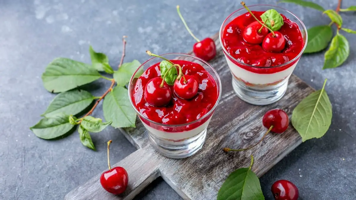 Cherry Cheesecake Pudding Shots