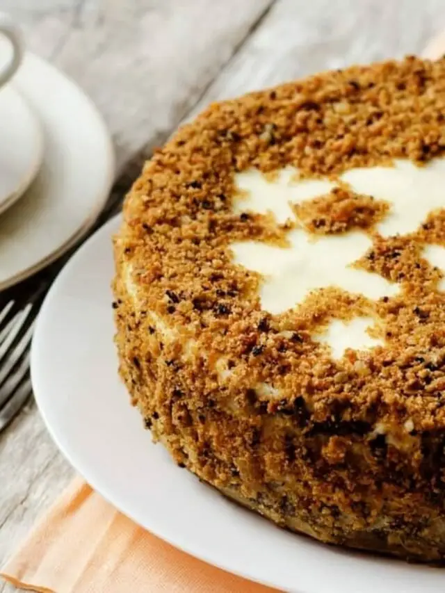 All-Time Favorite Carrot Cake Cheesecake Recipe