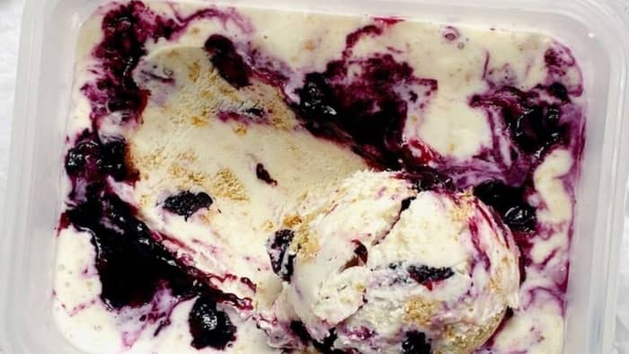  homemade blueberry cheesecake ice cream