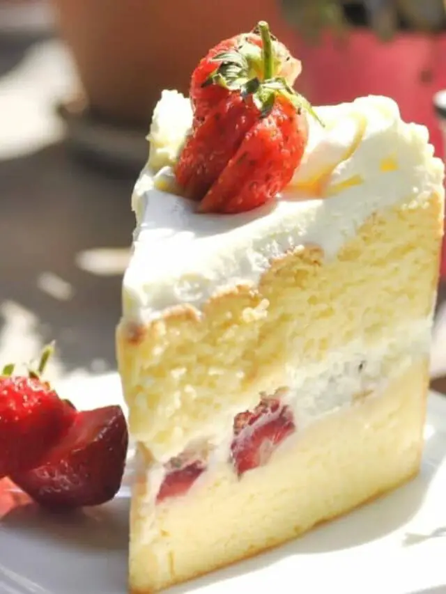 Must Try Strawberry Shortcake With Cheesecake In The Middle Recipe