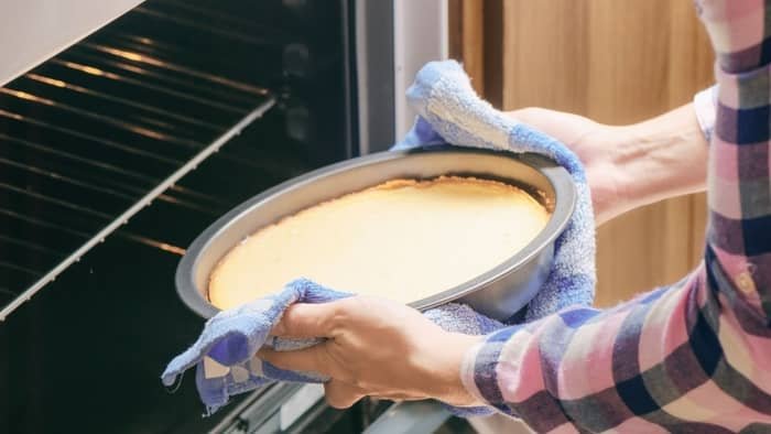  how to do a water bath for cheesecake